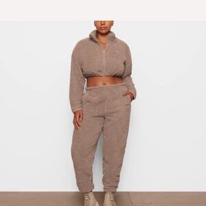 SKIMS NWT TEDDY TRACK PANTS XL